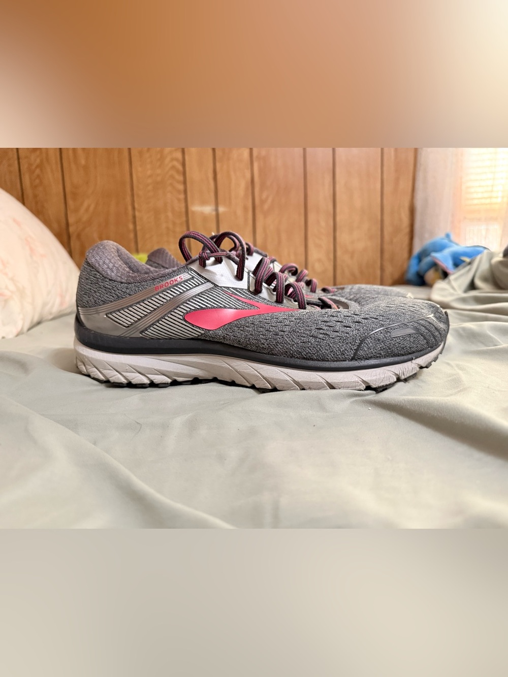 Brooks Women's Grey Running Shoe with Pink Logo